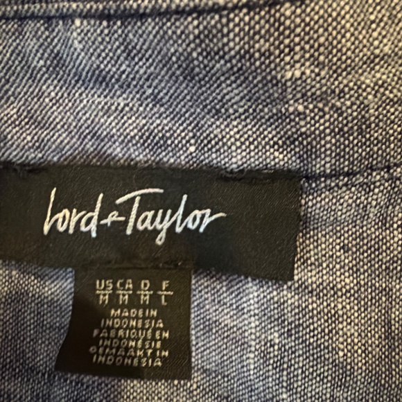 2 blouses - Picture 2 of 3